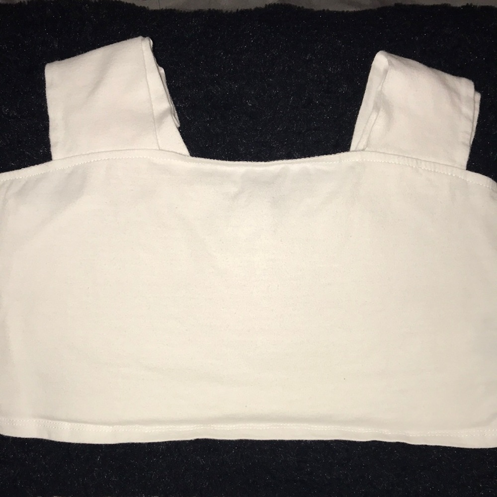 White summer crop top 💛